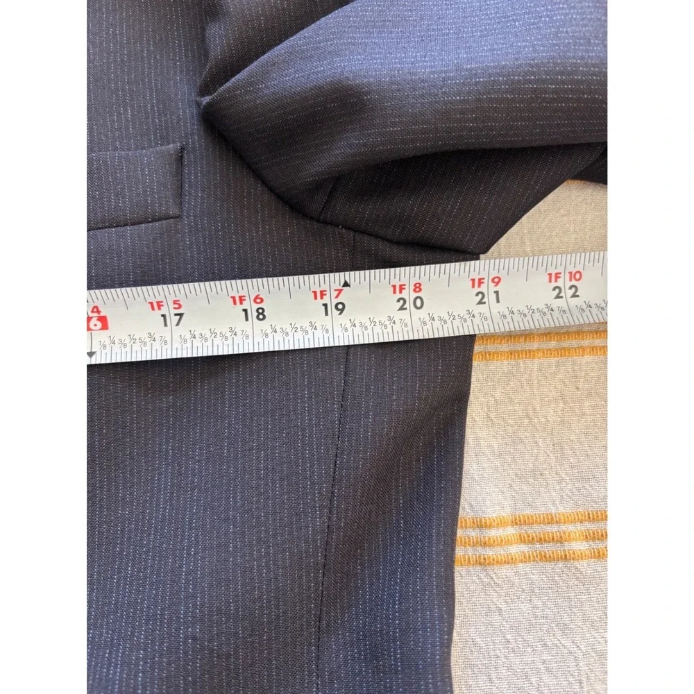 Yves Saint Laurent‎ Mens Blazer Navy Blue Pinstripe 100% Wool Made in France 42R